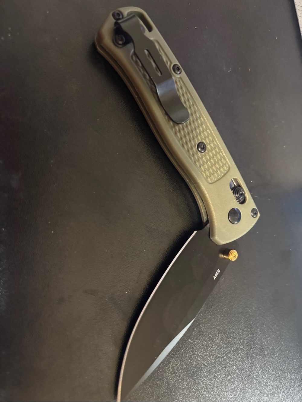 Bench Made 535 BUGOUT Blade Folding Knife with Olive Green Handle - Picture 4 of 6